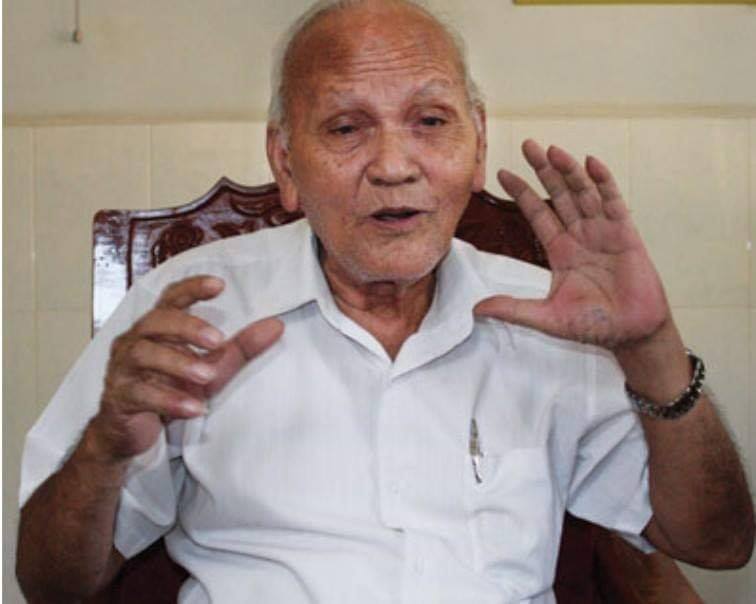 ព្រឹទ្ធាចារ្យ មៀច ប៉ុណ្ណ